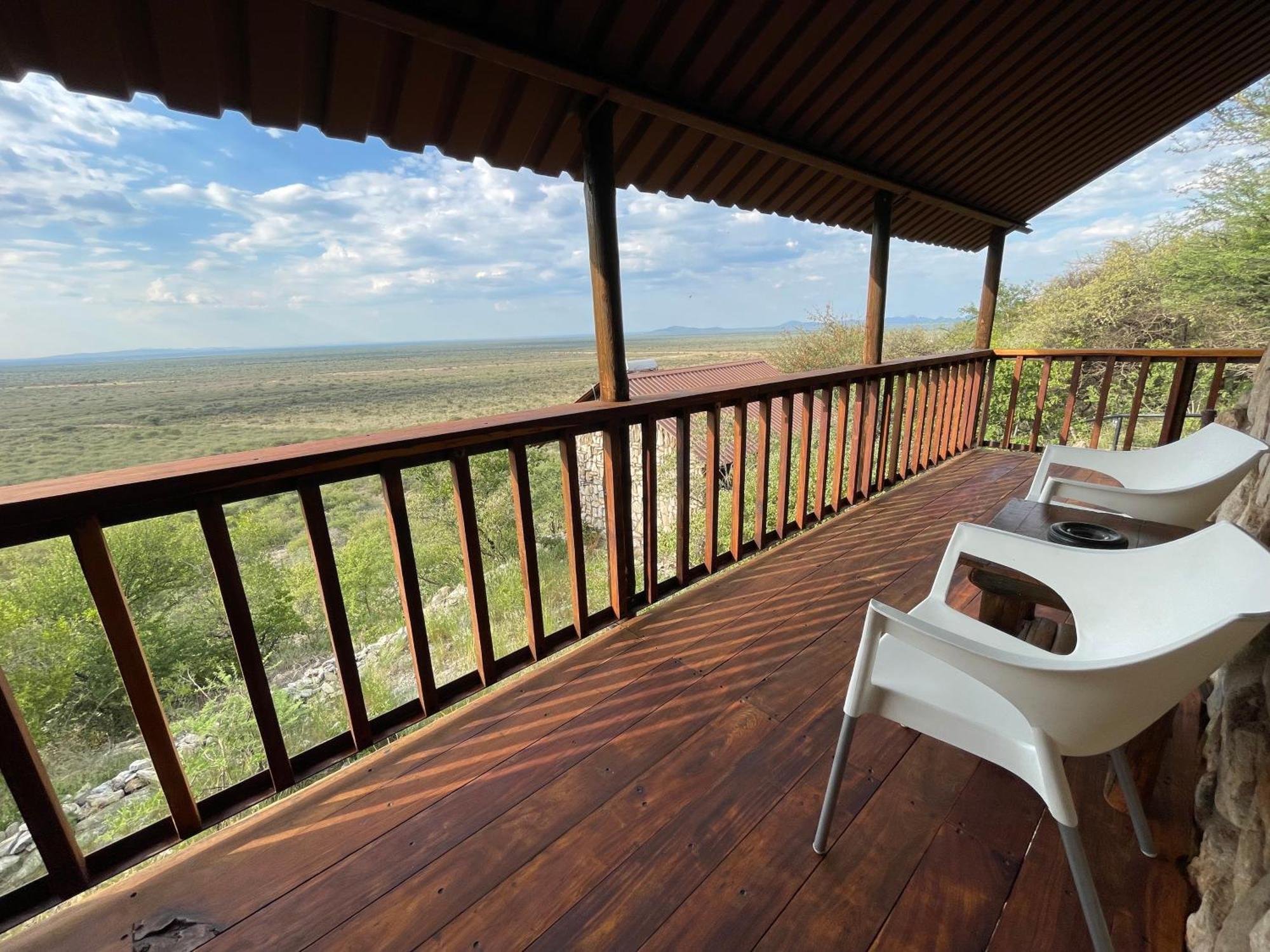 אוצ'יווארונגו Aloegrove Safari Lodge מראה חיצוני תמונה